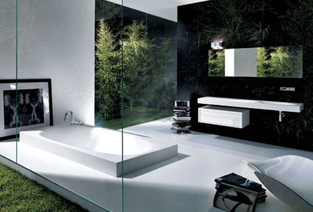 Baño minimalista con bañera